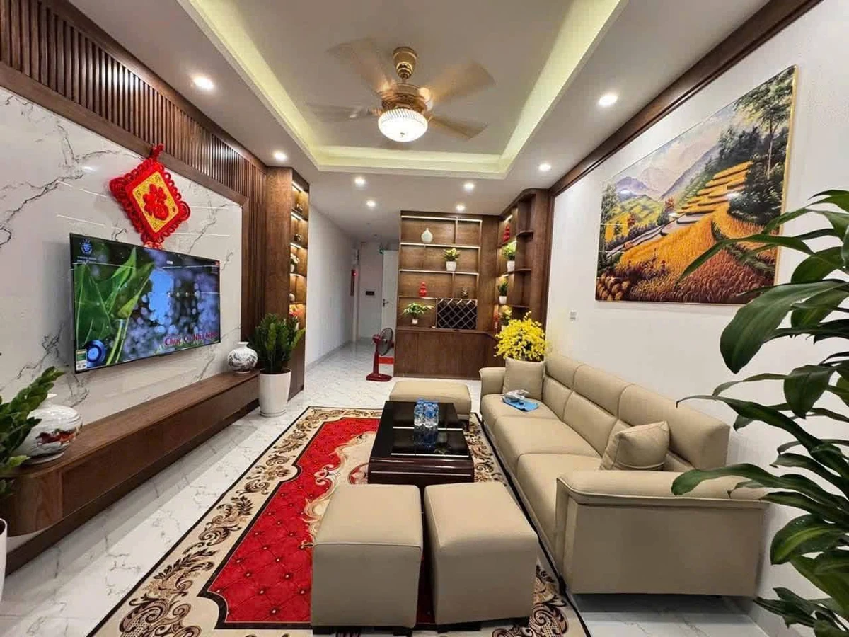 Bán nhà 38m2 7 tầng đầy đủ nội thất tại Trần Cung - Ảnh 1