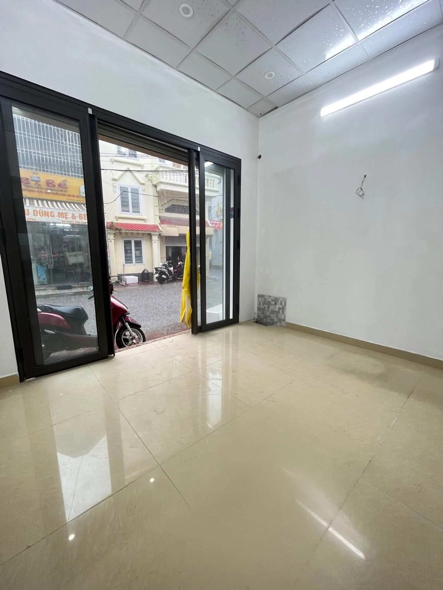Bán nhà phố 70m2, 4 tầng mặt tiền Phương Lưu, 7 tỷ - Ảnh 1