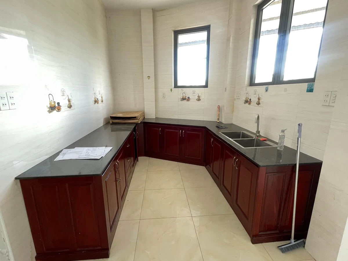 Bán nhà Mê Linh 100m2, 6PN, 5 tỷ - Ảnh thu nhỏ 4
