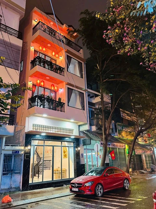 Bán nhà mặt tiền Bà Triệu, Nha Trang, 41,8 m2, 3 PN, 13,5 tỷ
