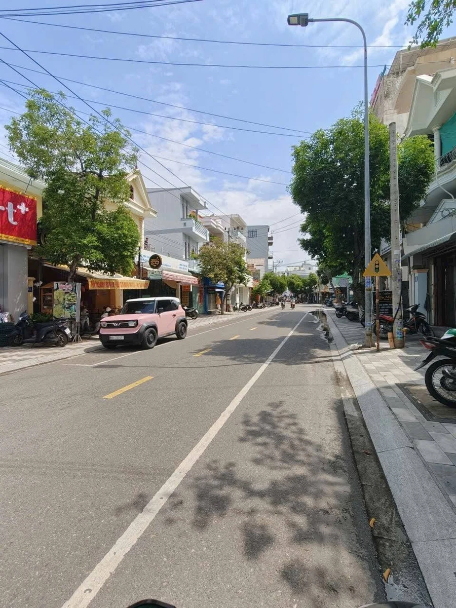 Nhà lầu góc 2 mặt tiền Phan Thiết 178m2, 9 tỷ 999 triệu - Ảnh thu nhỏ 2
