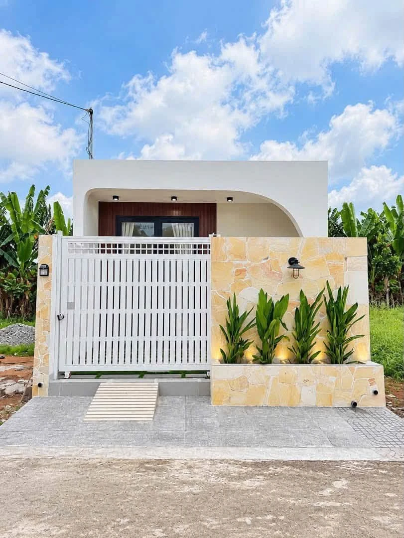 Bán nhà mới 5x19m, 95m², 2PN 2WC tại Hòa Long, Bà Rịa (nay Phường Tam Long) - Ảnh 1