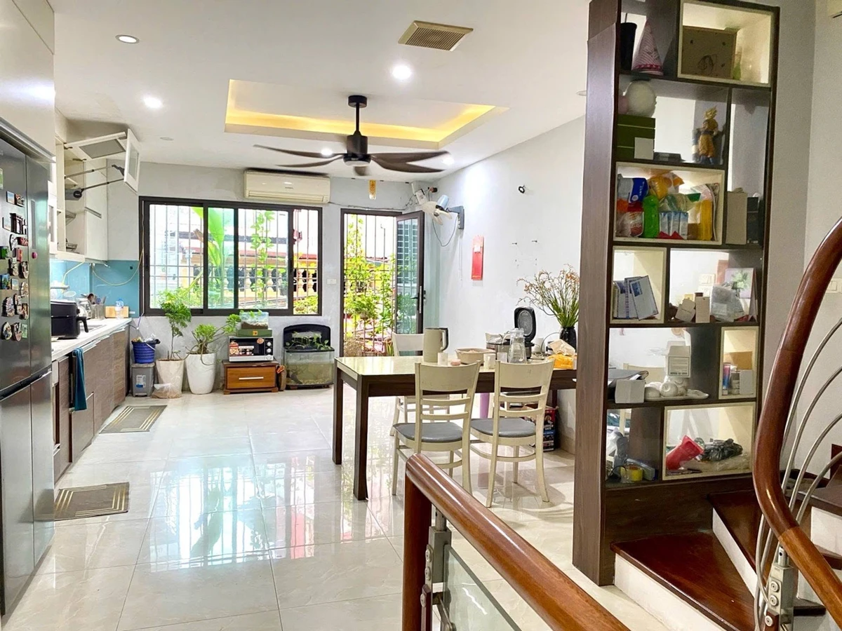 Nhà 5 tầng Ngọc Thụy 40m² giá 7.5 tỷ - Ảnh thu nhỏ 2