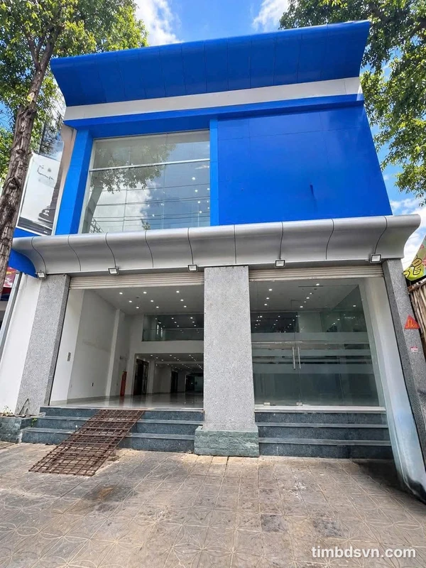 Cho thuê mặt bằng 600m2 mặt tiền đường 3/2 Cần Thơ - 70 triệu/tháng