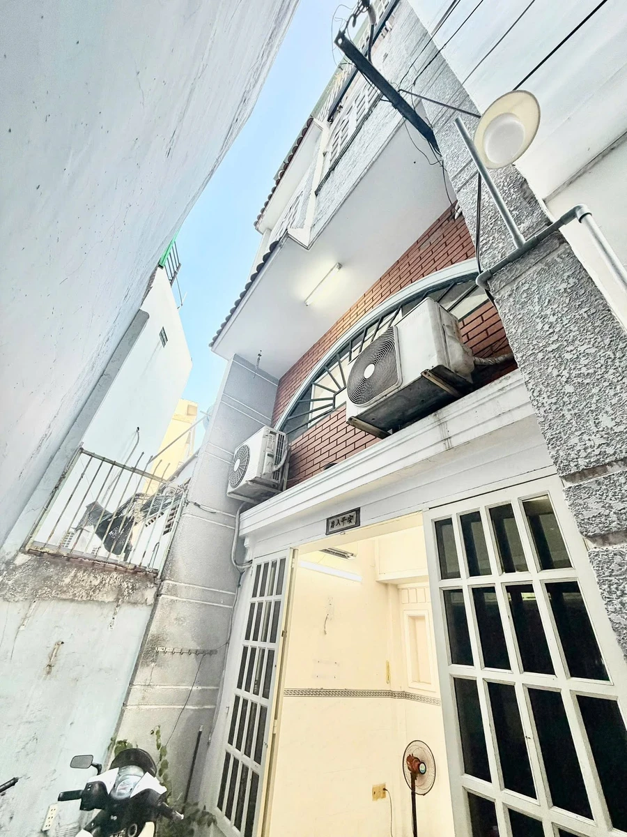 Bán nhà 4 tầng sân thượng 108.8m² Phan Văn Trị Tân Bình 4.55 tỷ - Ảnh 1