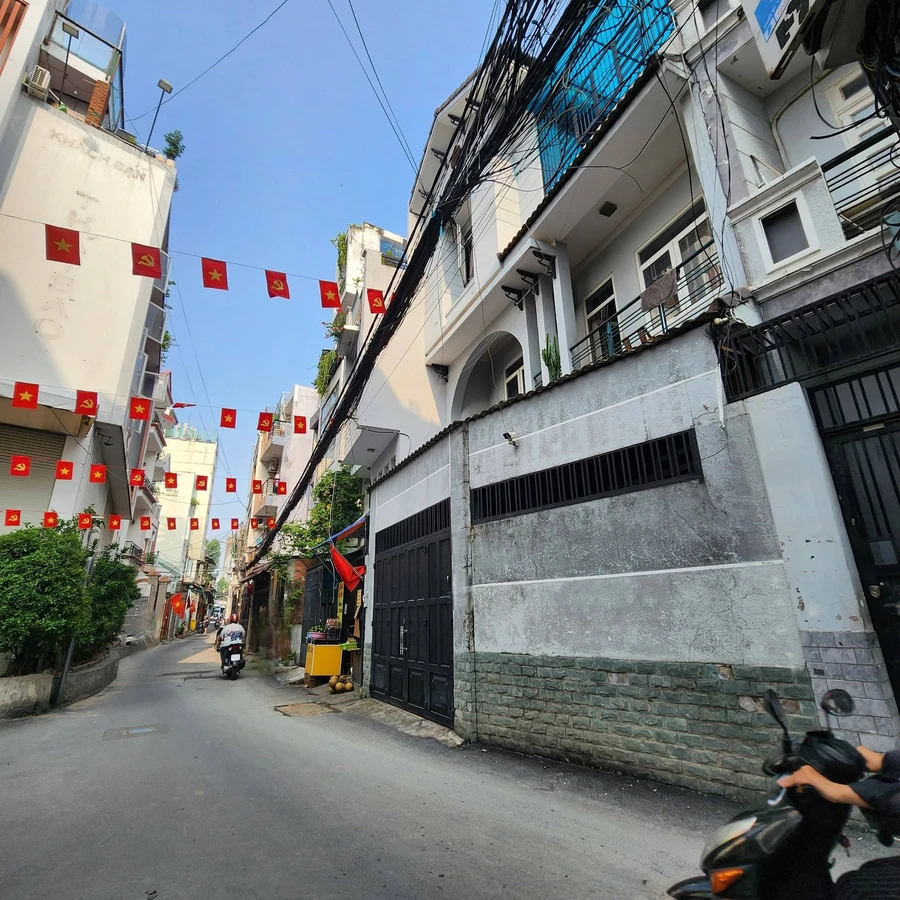 Bán nhà 4 tầng hẻm xe tải gần chợ Bà Chiểu, 88m², ngang 6m, giá hơn 14 tỷ - Ảnh 1