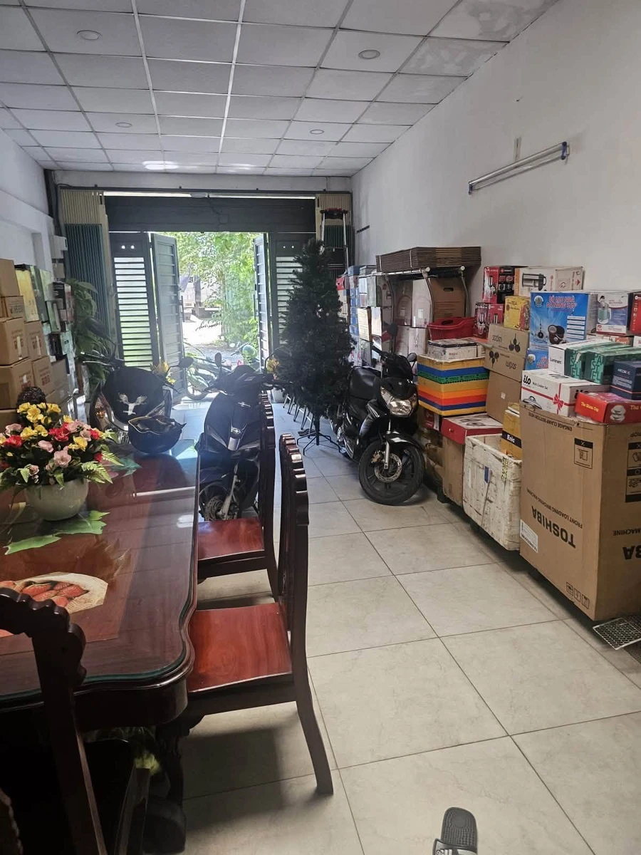 Bán nhà mặt tiền 4 tầng 97m2 đường Thới An 13, Quận 12, giá 9,4 tỷ - Ảnh thu nhỏ 3