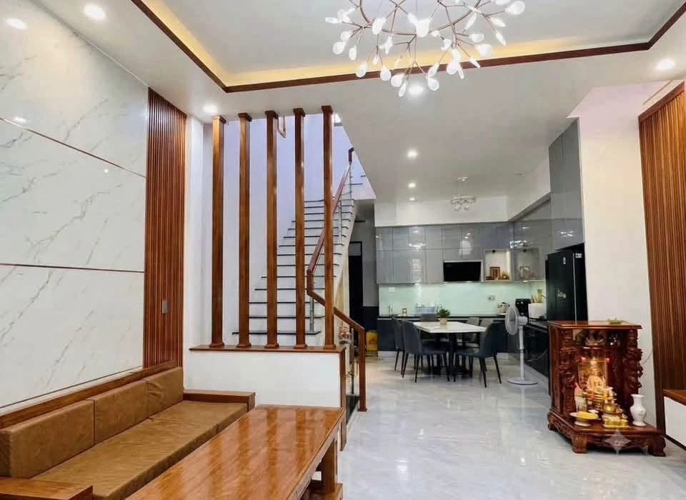 Bán nhà 3 phòng ngủ 202m2 Quảng Ngãi 3 tỷ 500 - Ảnh thu nhỏ 4