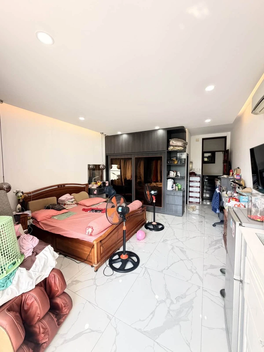 Bán nhà mặt tiền 110m2, 6 phòng ngủ, Phan Xích Long, Quận 3, 27 tỷ - Ảnh thu nhỏ 4