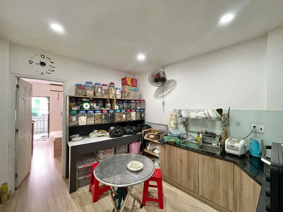 Bán nhà hẻm xe hơi 35m² 2PN 2WC Trần Hưng Đạo Q1 - Ảnh thu nhỏ 2