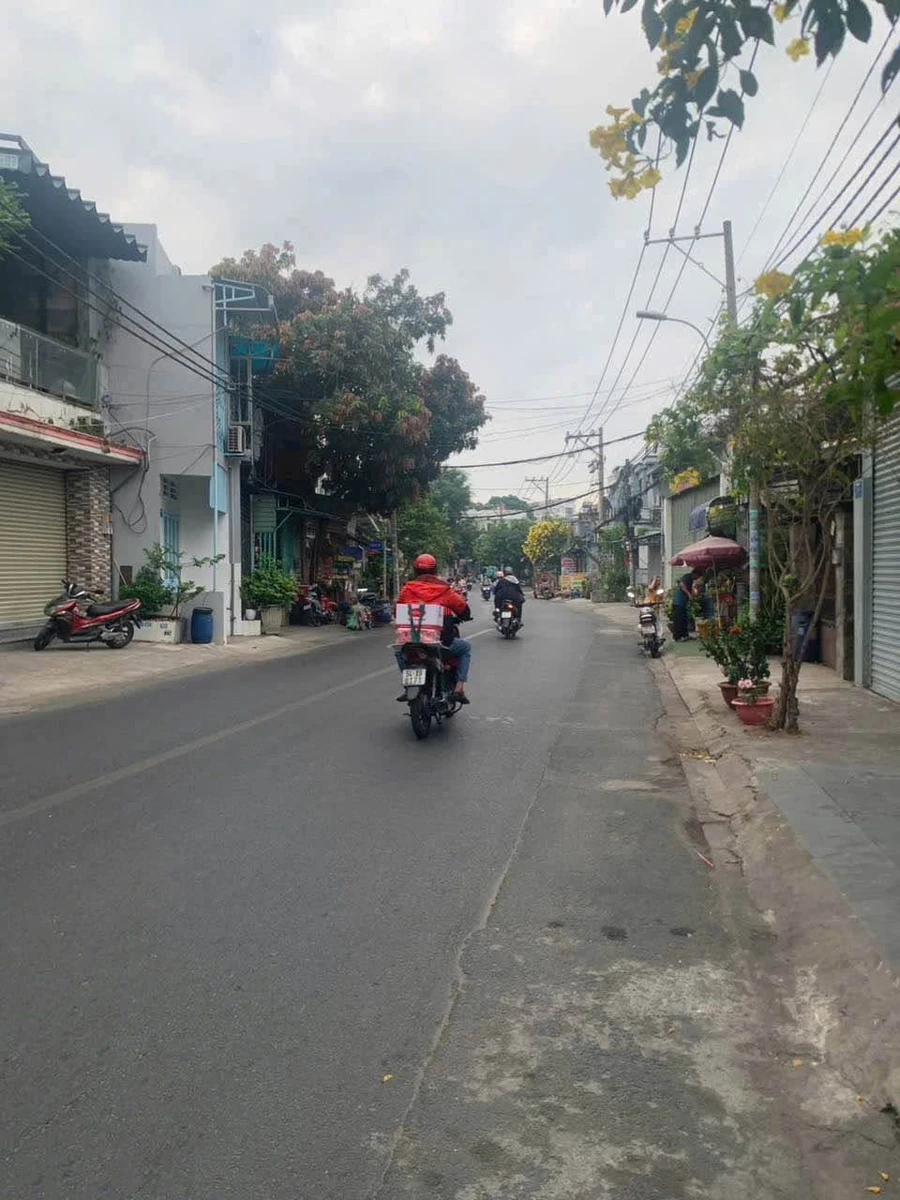 Bán nhà 3 tầng 106m2 nở hậu, ô tô đỗ cửa đường Tam Châu, Tam Bình, Thủ Đức - Ảnh thu nhỏ 2