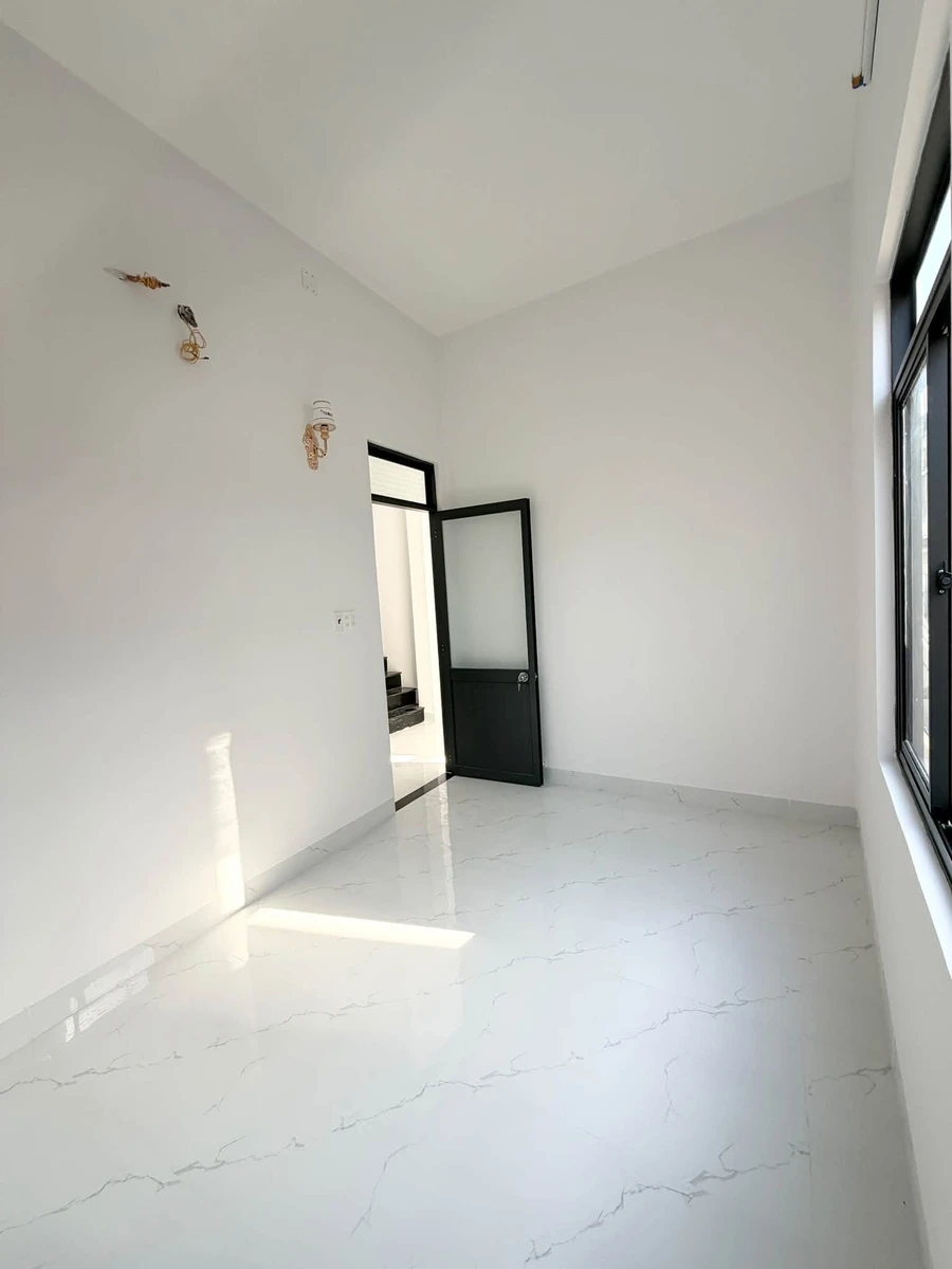 Bán nhà hẻm 41m2, 3 phòng ngủ, 3 tầng Võ Muười Quận 12 - Ảnh thu nhỏ 4