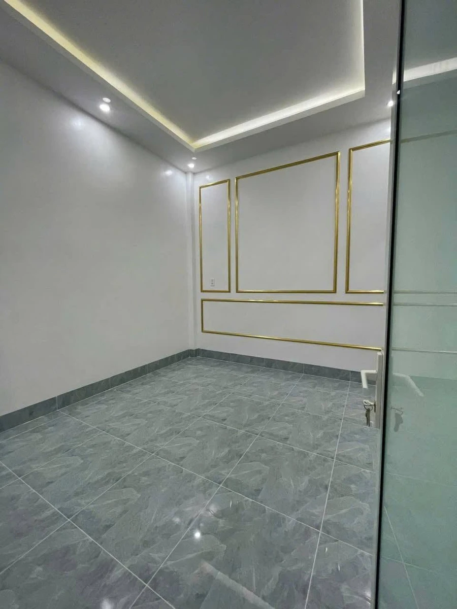 Bán nhà hẻm 139 Trương Định, Rạch Giá, 100m², 2PN, 1.65 tỷ - Ảnh thu nhỏ 2