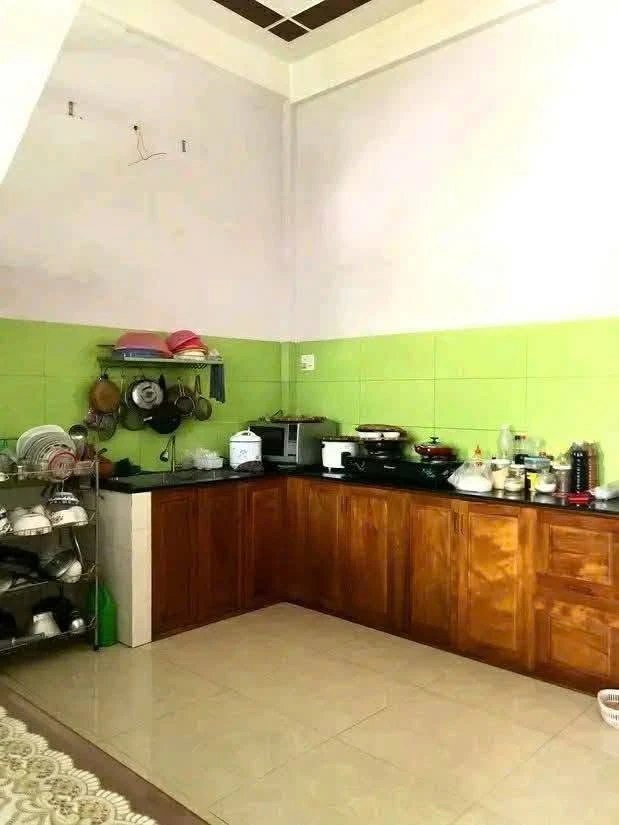 Bán nhà 2 tầng mặt tiền 54m2 Quy Nhơn, giá 2 tỷ - Ảnh thu nhỏ 2