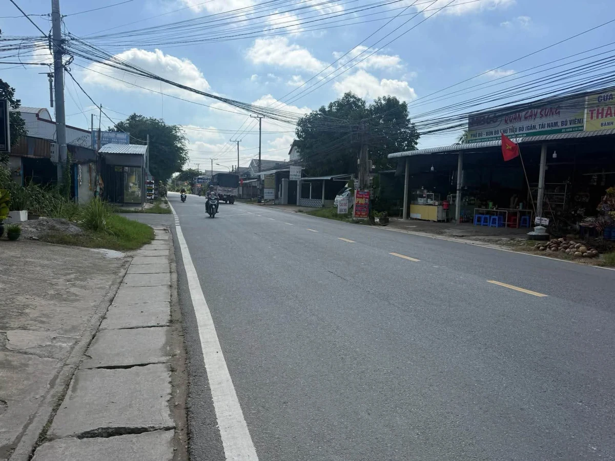 Bán mặt tiền Nguyễn Văn Quá, Quận 9, 280m2, 4.5 tỷ - Ảnh thu nhỏ 3
