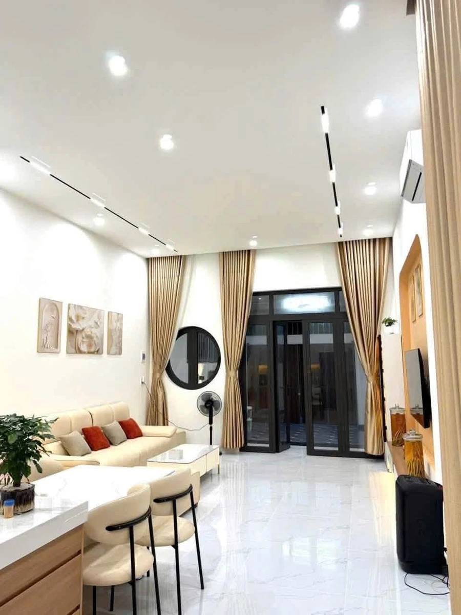 Bán nhà phố 2PN đầy đủ nội thất Phường Minh Hưng 1,65 tỷ - Ảnh thu nhỏ 3
