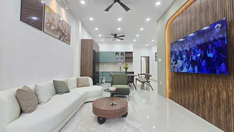 Bán nhà mặt tiền 3 tầng 80,7m2 Nha Trang 11,5 tỷ