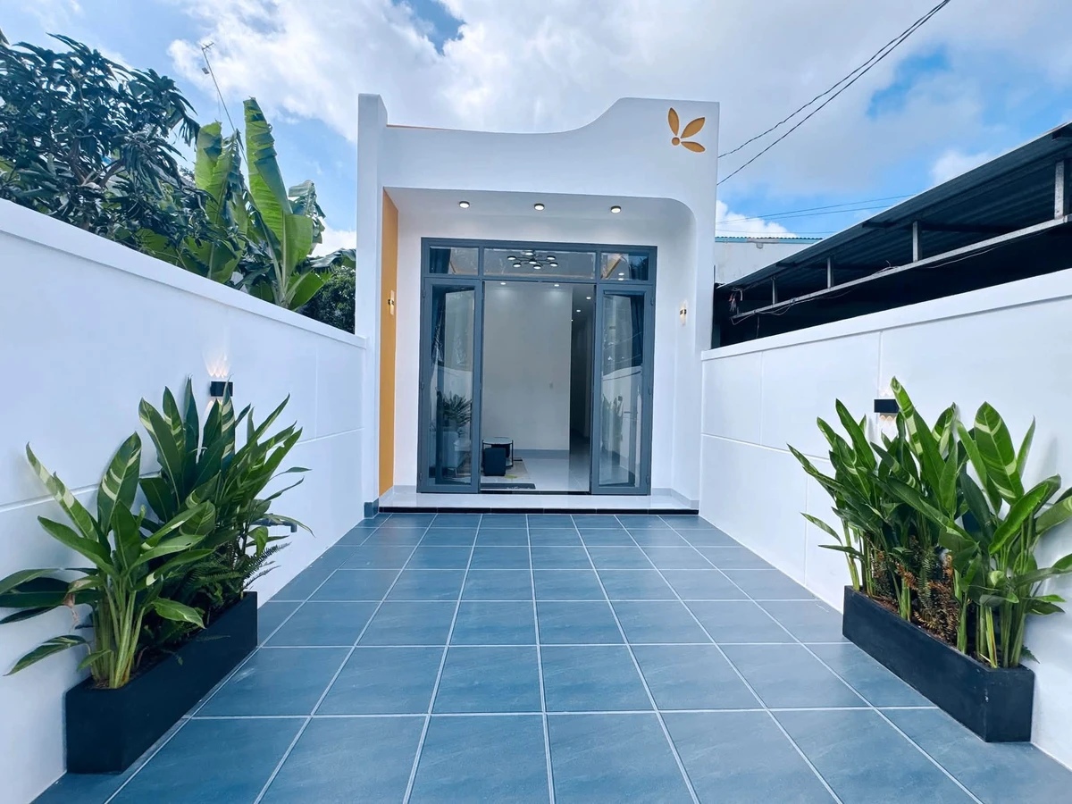 Bán nhà mới 2PN 92m² Trần Phú, Tây Ninh 879 triệu - Ảnh 1