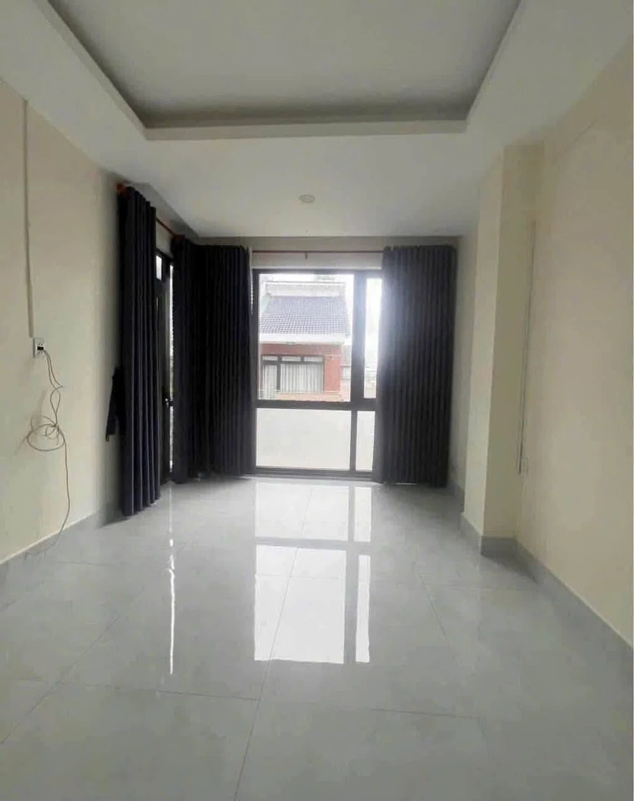 Cho thuê biệt thự mặt tiền Phường 7, 450m², 4PN, 9 triệu/tháng - Ảnh thu nhỏ 2