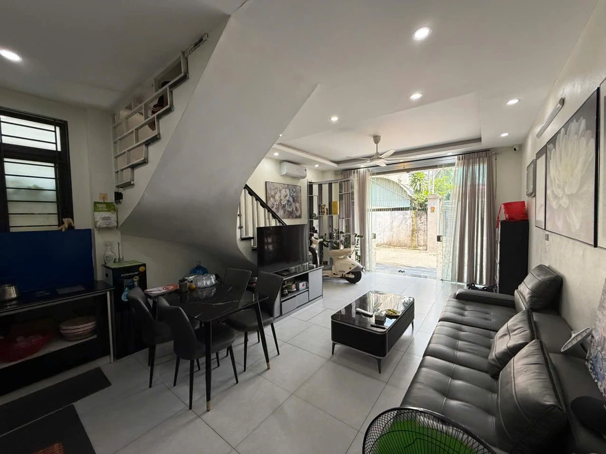 Bán nhà 2 tầng 56.3m² đường Thanh Niên, Cẩm Phả - Ảnh thu nhỏ 4