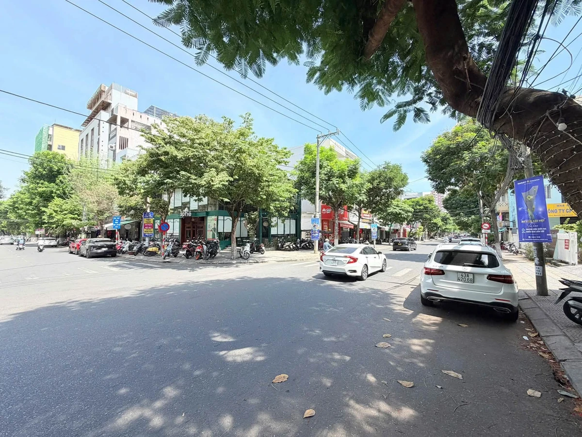 Bán nhà mặt tiền Nguyễn Chí Thanh 123m² Hải Châu - Ảnh 1
