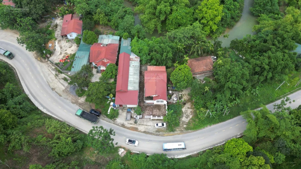 Chuyển nhượng 338,6m2 có sẵn nhà 4p ngủ tại Thị Trấn Lương Sơn Hoà Bình bám suối và đường quốc lộ - Ảnh thu nhỏ 4