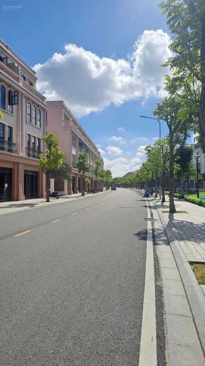 Shophouse liền kề xẻ khe khu Đảo Vua, Vinhomes Vũ Yên. Phía sau là sông, kinh doanh cực đẹp - Ảnh thu nhỏ 4