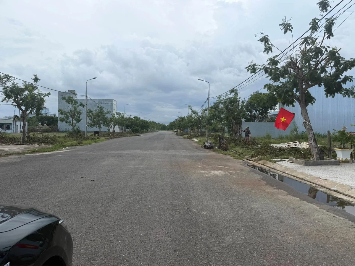 Bán đất 168m2 đường 27m KĐT số 9 sát chợ Điện Ngọc, giá 3,x tỷ - Ảnh thu nhỏ 3