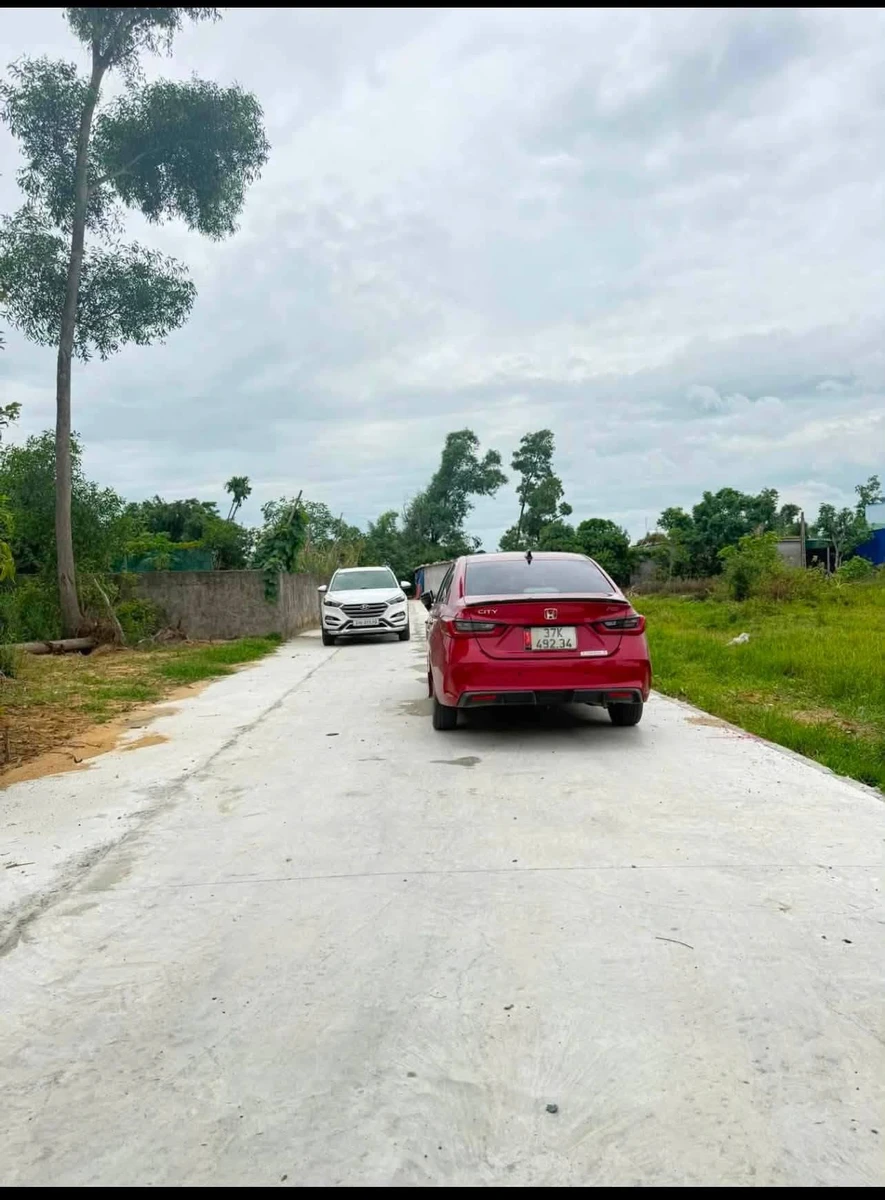 Bán lô đất 100m2 full thổ cư, bám đường lớn, 1 tỷ 1 Hồ Chí Minh - Ảnh 1
