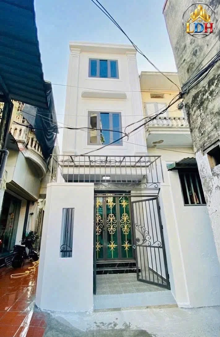 Bán nhà xây mới 3 tầng 35m² 3PN Hồ Sen Quận 1 - Ảnh 1