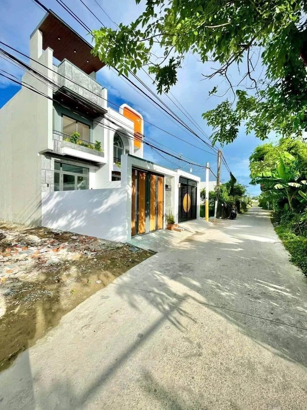 Bán nhà 1 trệt 1 lầu 132m² mặt tiền Mỹ Lộc, Long An