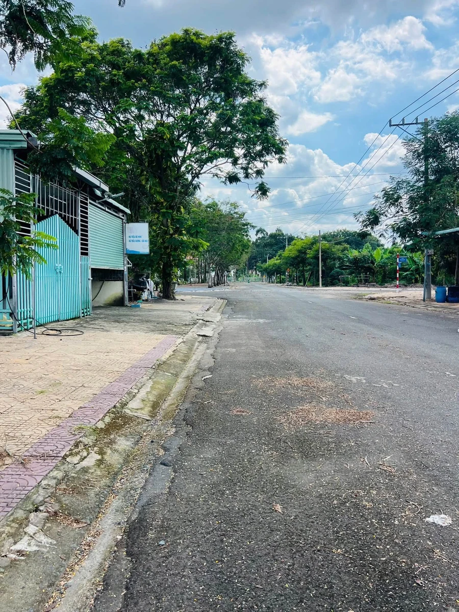 Bán đất mặt tiền đường Tôn Thất Tùng, Chơn Thành, 204m², hơn 1 tỷ - Ảnh thu nhỏ 4