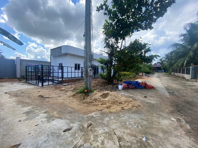 Bán lô góc 2 mặt tiền 120m2 gần biển Ông Lang Phú Quốc 1 tỷ