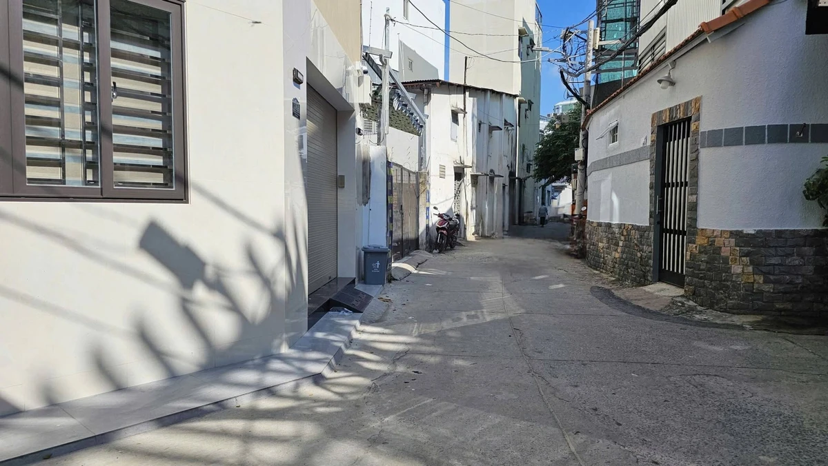 Bán nhà hẻm 40m2, 3 phòng ngủ, 4 WC, Nguyễn Văn Đậu, Q.1 - Ảnh thu nhỏ 2
