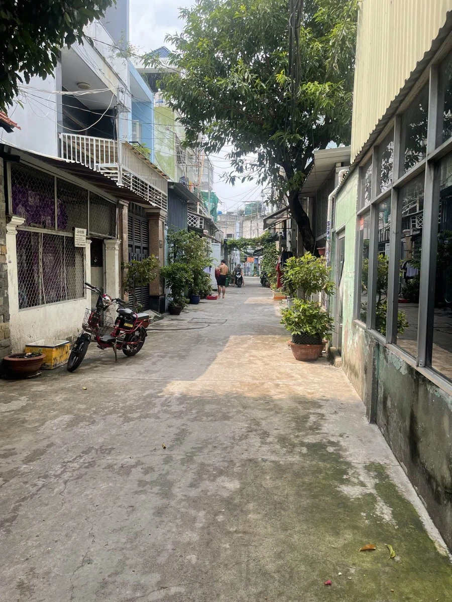 Bán nhà 2 tầng 39m2 hẻm Đông Hưng Thuận 42, Quận 12, giá 3,69 tỷ - Ảnh thu nhỏ 2