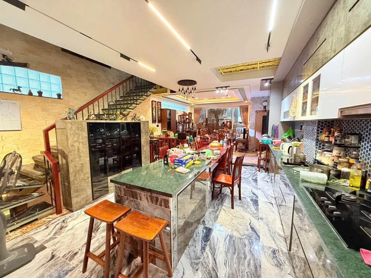 Bán nhà phố 1 trệt 3 lầu 100m² Vũng Tàu 13.9 tỷ - Ảnh thu nhỏ 2