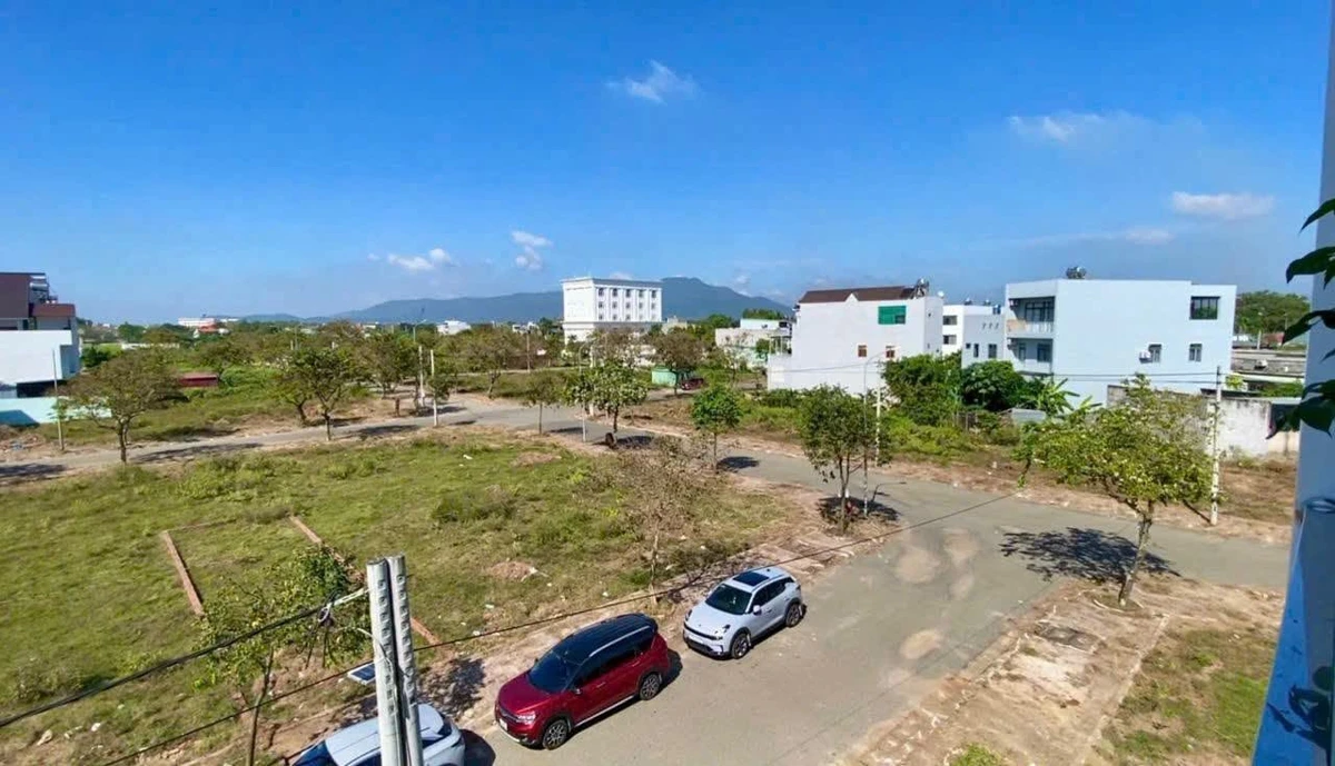 Biệt thự 1 trệt 2 lầu 4PN 225m² Tâm Long giá 9 tỷ - Ảnh 1