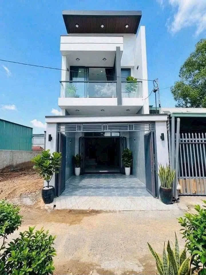 Bán nhà trệt lầu 3PN Phú Hòa Thủ Dầu Một 60m² - Ảnh thu nhỏ 2