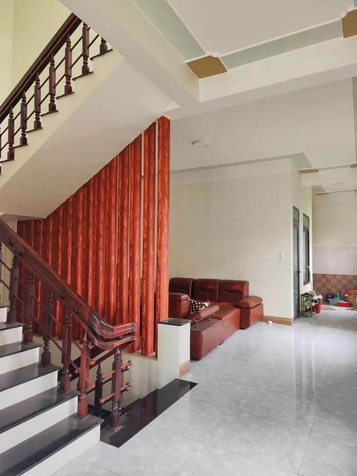 Bán nhà 3 tầng 4PN mặt tiền Quang Trung, Quận 5 - 96m2 - Ảnh thu nhỏ 2