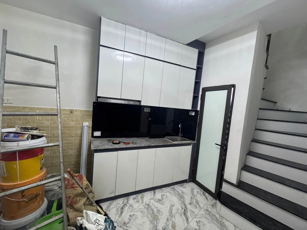 Bán nhà 4 tầng 30m2 mặt tiền Hai Bà Trưng, Quận 1 - Sổ đỏ riêng - Ảnh thu nhỏ 2