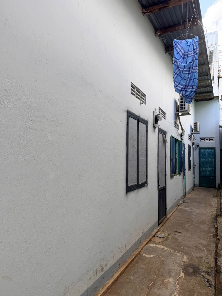 Bán nhà mặt tiền 36 Hàn Mặc Tử, Buôn Ma Thuột, 6x18,3m, có 5 phòng trọ cho thuê - Ảnh thu nhỏ 4