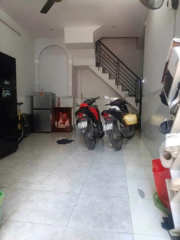 Cho thuê nhà nguyên căn 2PN Phú Nhuận 12tr/tháng