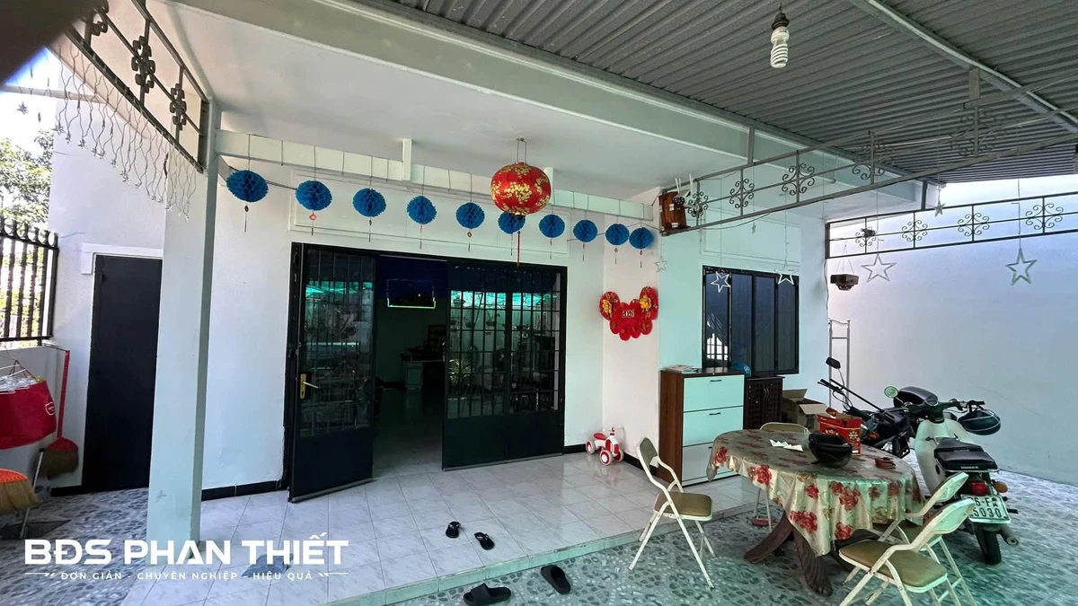 Bán nhà sẹt 232m2 Lê Duẩn Phan Thiết 3 tỷ 7 - Ảnh 1