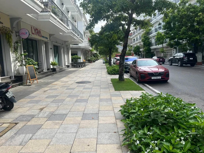 Bán nhà phố 4 tầng 96m² tại Vinhomes Bến Đoan