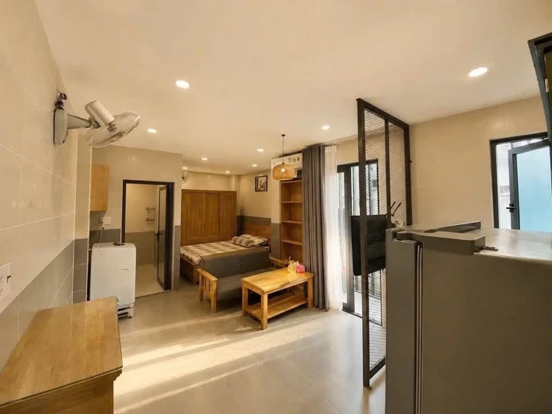 Bán nhà 4 tầng 7x6m, 4 officetel, gần Lê Văn Sỹ - Huỳnh Văn Bánh, Phú Nhuận, 6,5 tỷ