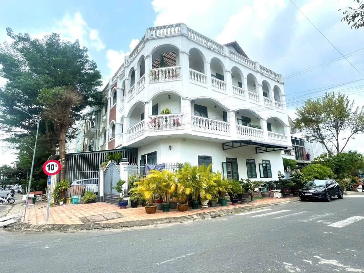 Bán nhà góc 2 mặt tiền 250m² view công viên, Cần Thơ - Ảnh 1
