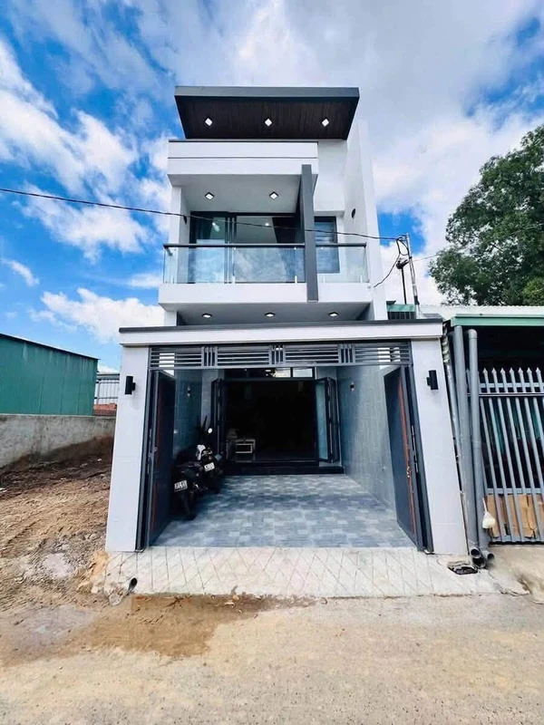 Bán nhà trệt lầu 3 phòng ngủ 73,9m² Phú Hoà, Thủ Dầu Một