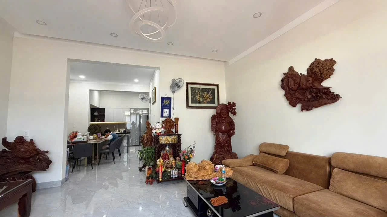 Bán nhà 3PN hẻm 81 Yniksơr, Buôn Ma Thuột, 86.6m², 4.5 tỷ - Ảnh 1