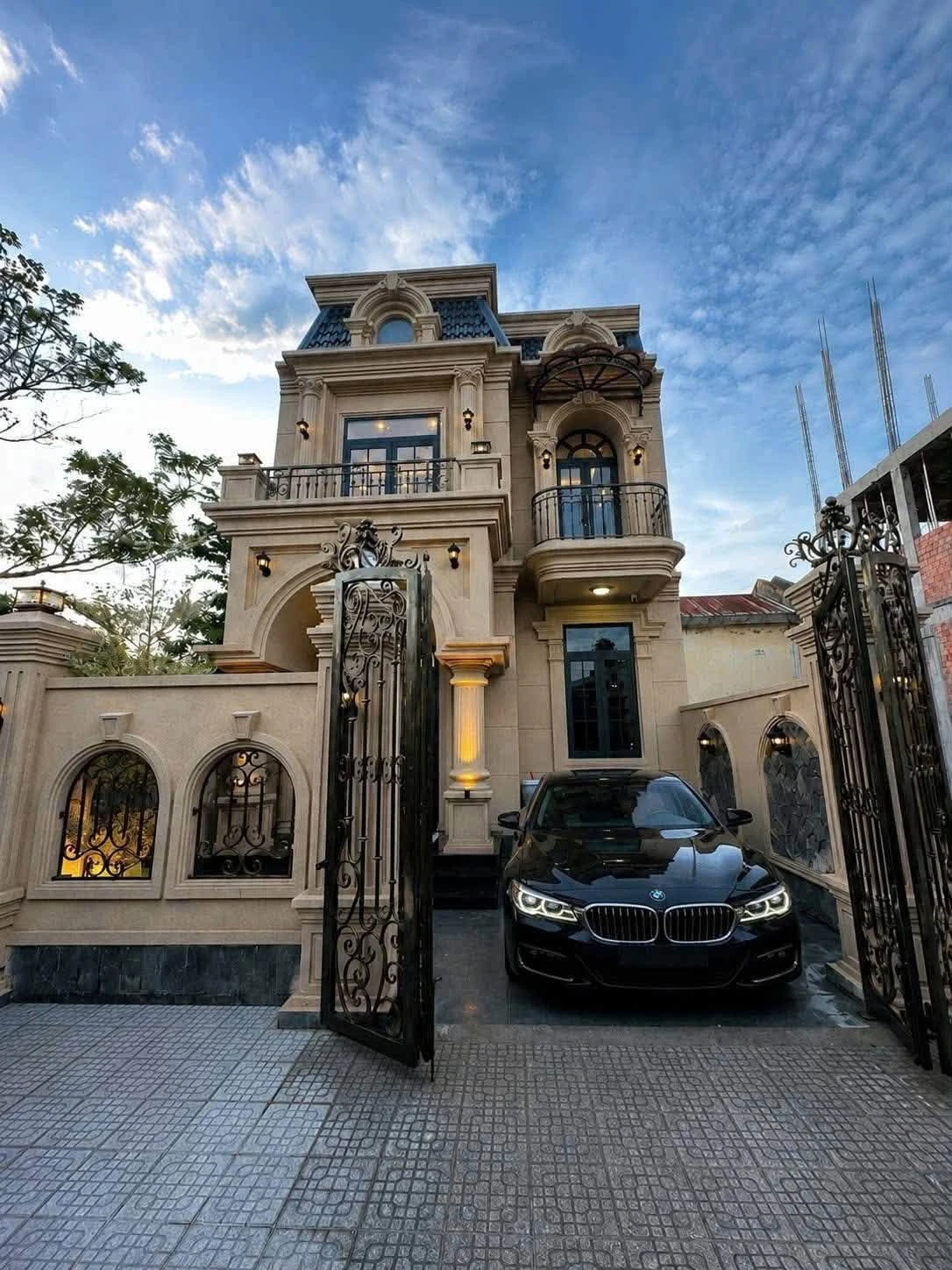 Bán villa tân cổ điển 3 tỷ 550 triệu, 140m² tại Huế - Ảnh 1