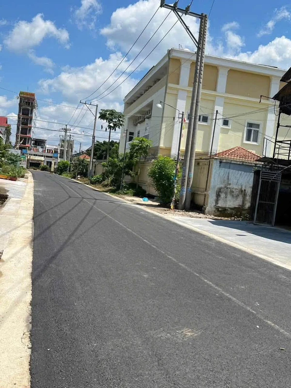 Bán lô đất 4 tỷ ngã tư Phú Riêng, Đồng Nai